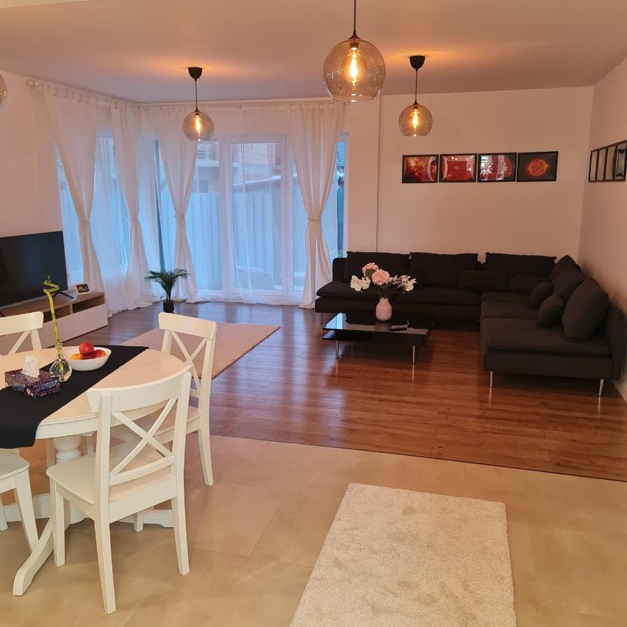 Galaxy Residence Villa 오토페니 외부 사진