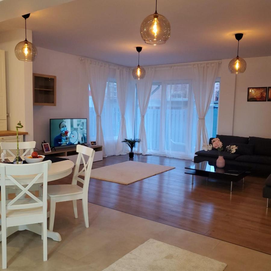 Galaxy Residence Villa 오토페니 외부 사진